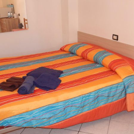 Affittacamere Marosa Albenga Exterior foto